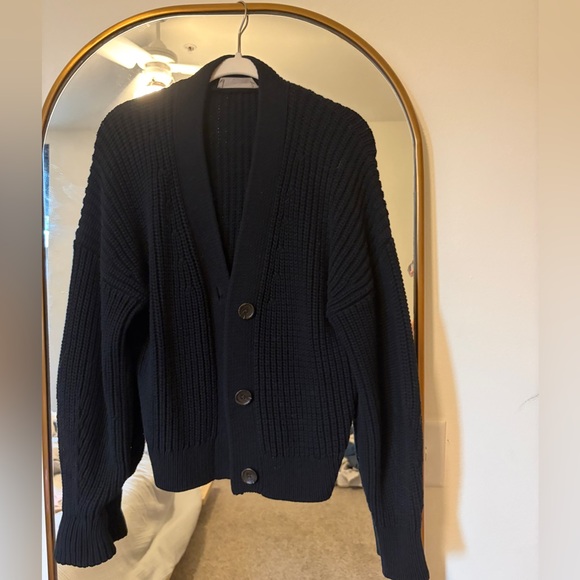 Everlane ‘The Boxy Cardigan’ v-neck boxy 3-button sweater - Picture 7 of 8